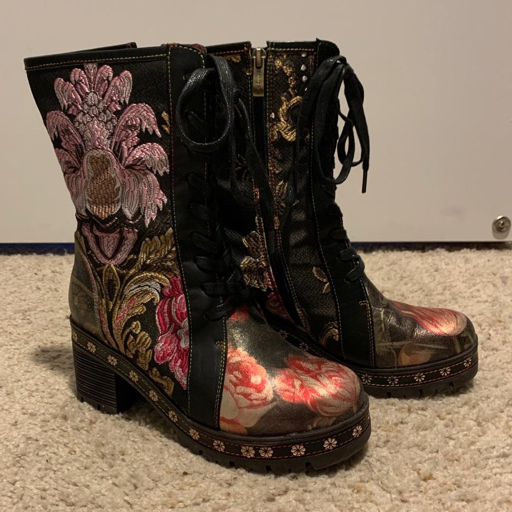 L'Artiste by Spring Step Nadinet Floral Boot